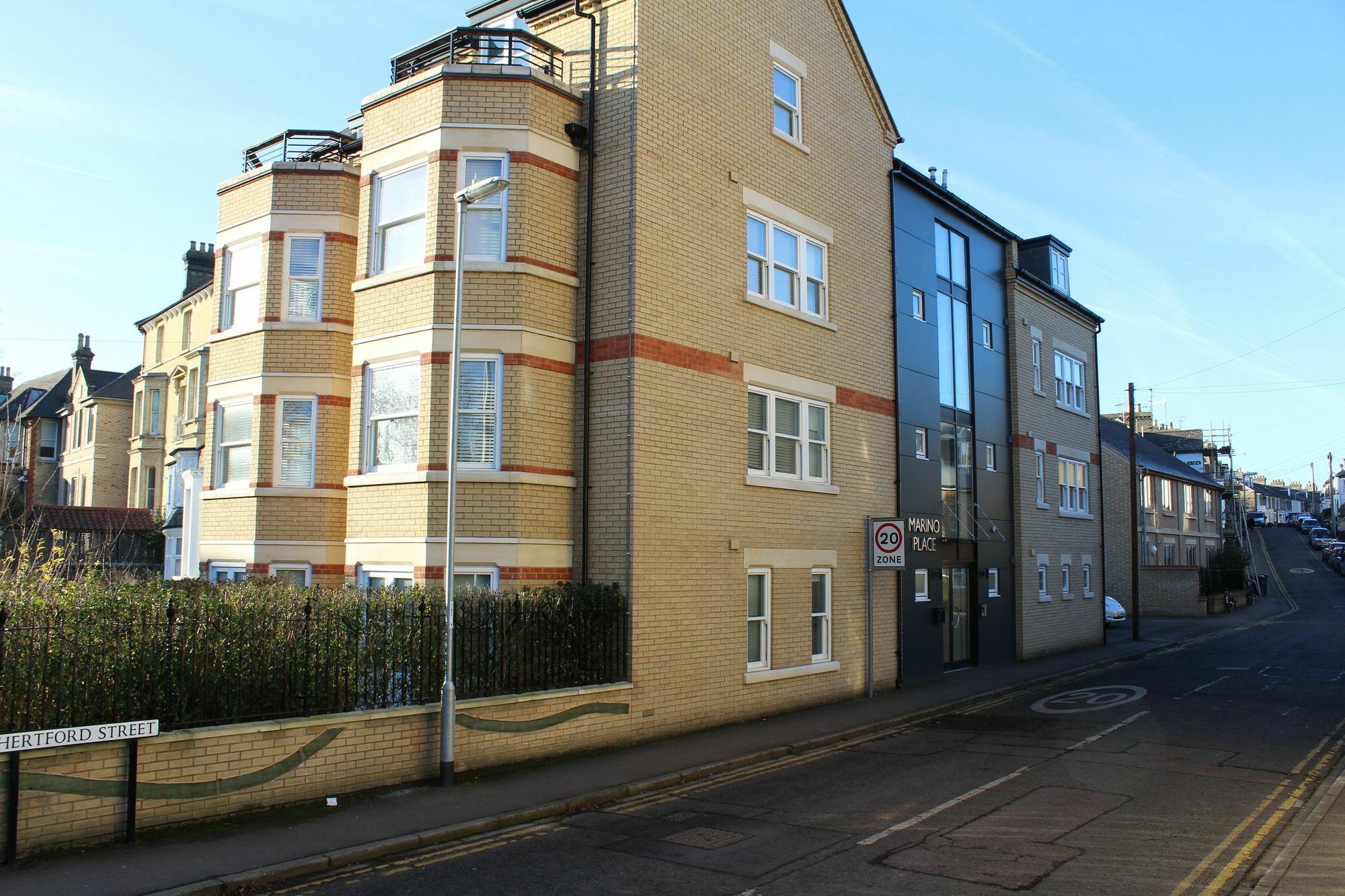 Lux Living - Marino Place Cambridge (Cambridgeshire)