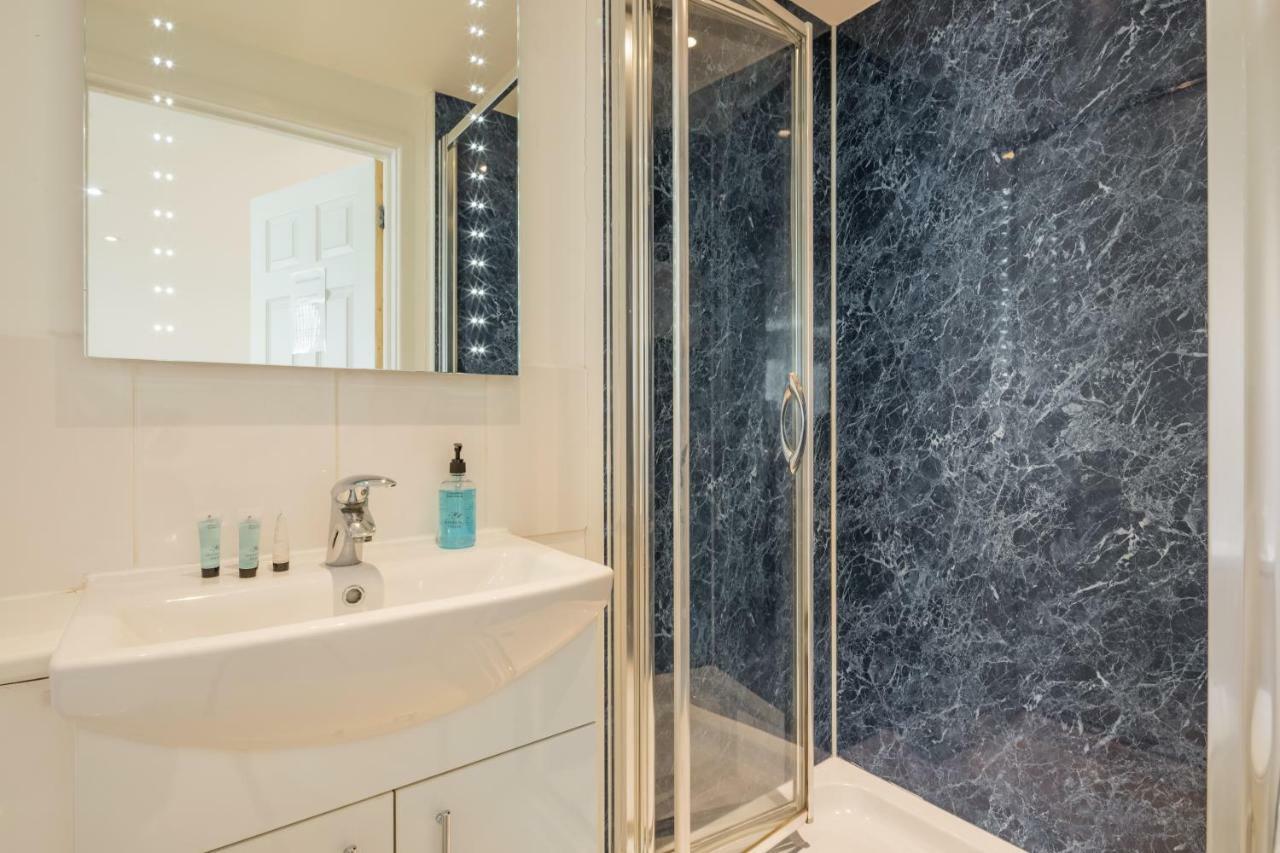 Koala & Tree - Cambridge Centric Location Renovated Studios - Short Lets & Serviced Accommodation