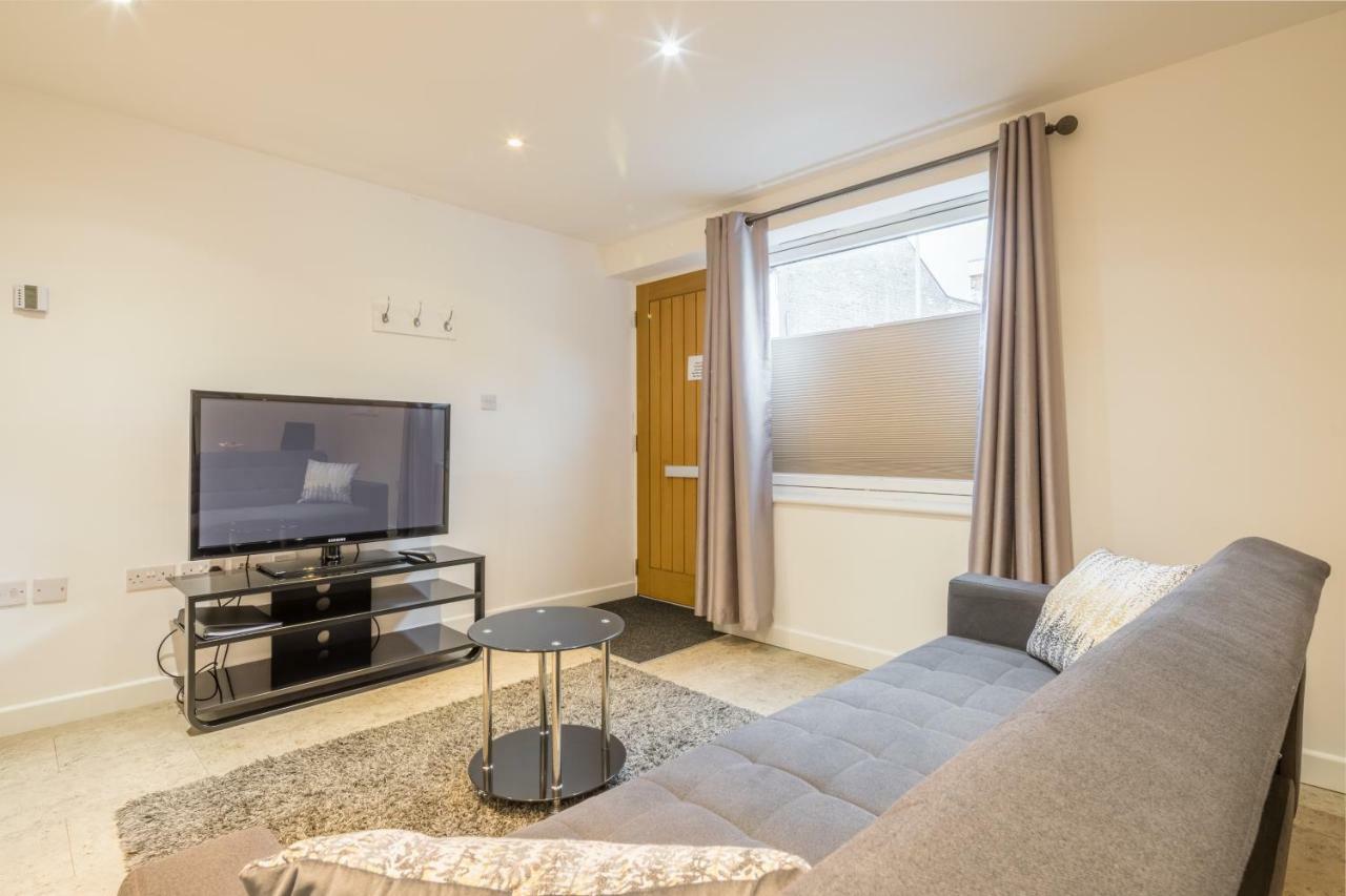 Koala & Tree - Cambridge Centric Location Renovated Studios - Short Lets & Serviced Accommodation Apartment *