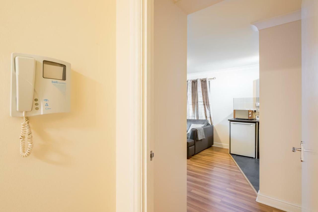 Koala & Tree - Bridge View 1 Bed - Short Lets & Serviced Apartment Cambridge (Cambridgeshire)