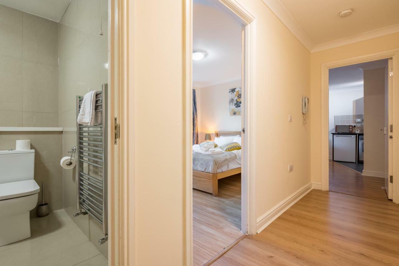 Koala & Tree - Bridge View 1 Bed - Short Lets & Serviced Apartment