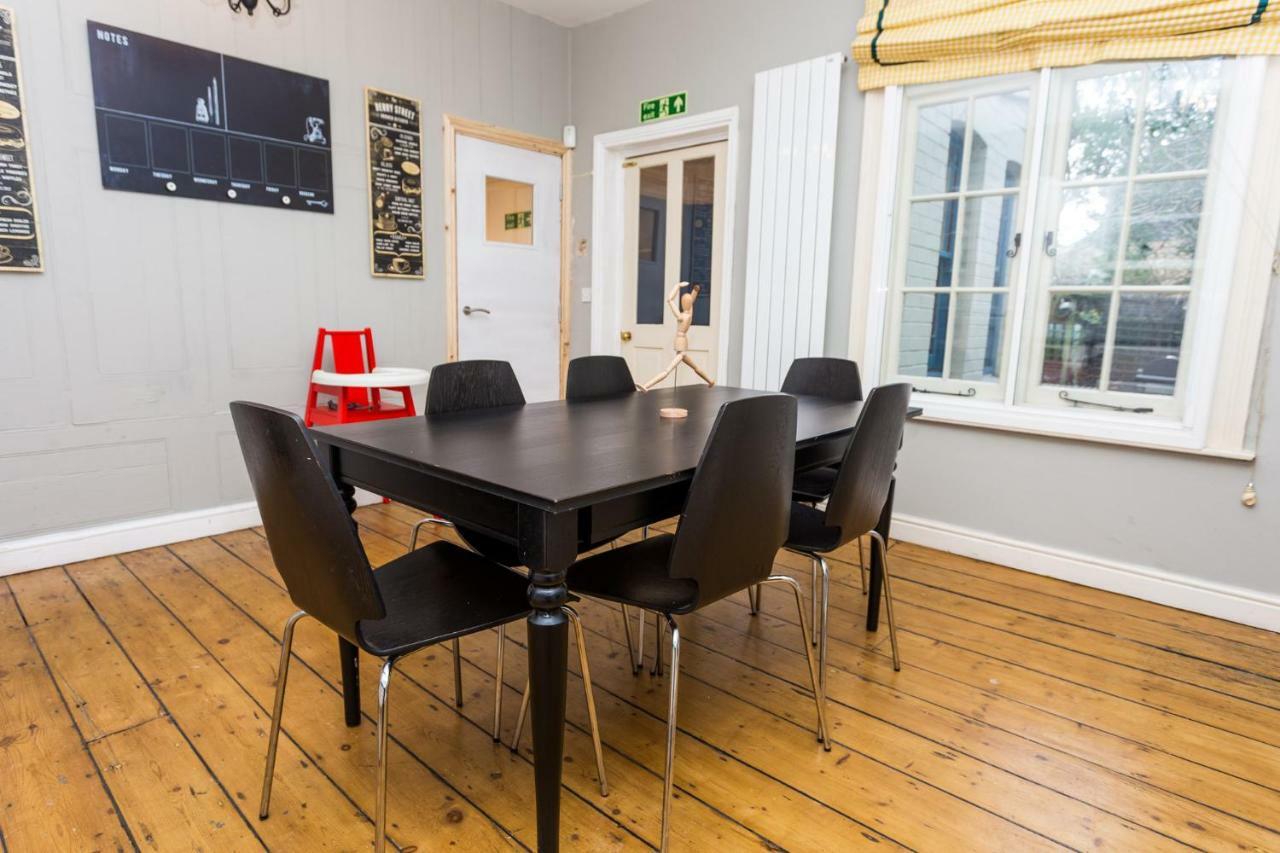 The River Cam Place - Enchanting 6bdr Next To River Cam Cambridge (Cambridgeshire)