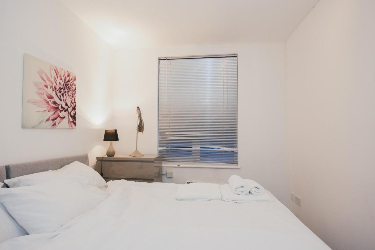Sweet Apartment *