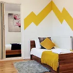 Epicsa - Family & Corporate Stay Mews Apartments With Free Parking