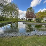 Windmill Glamping Pod With Hot Tub - The Hideaway