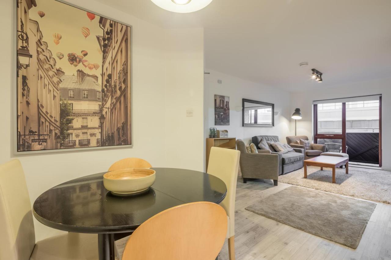 Super Flat For Up To 4 People