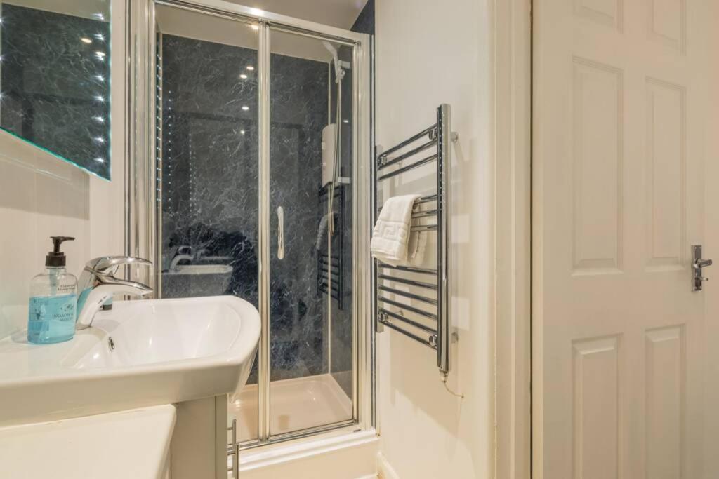 Koala & Tree - Big Studio At The Heart Of - Short Lets & Serviced Apartment Cambridge (Cambridgeshire)