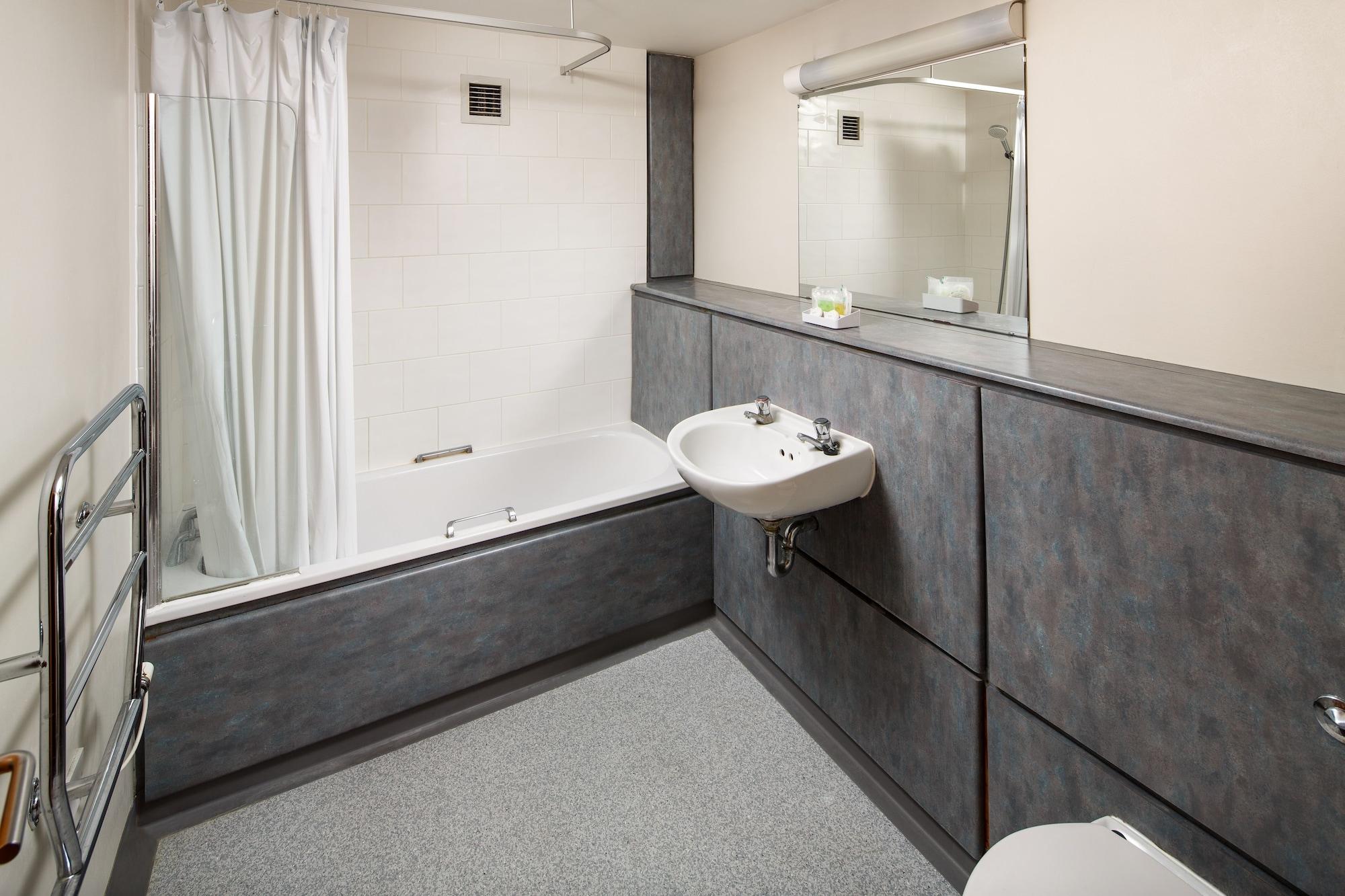 Christ's College Hotel 3*