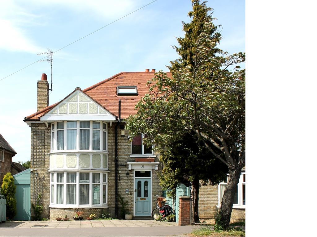 Cambridge Bed & Breakfast Bed & Breakfast 4*