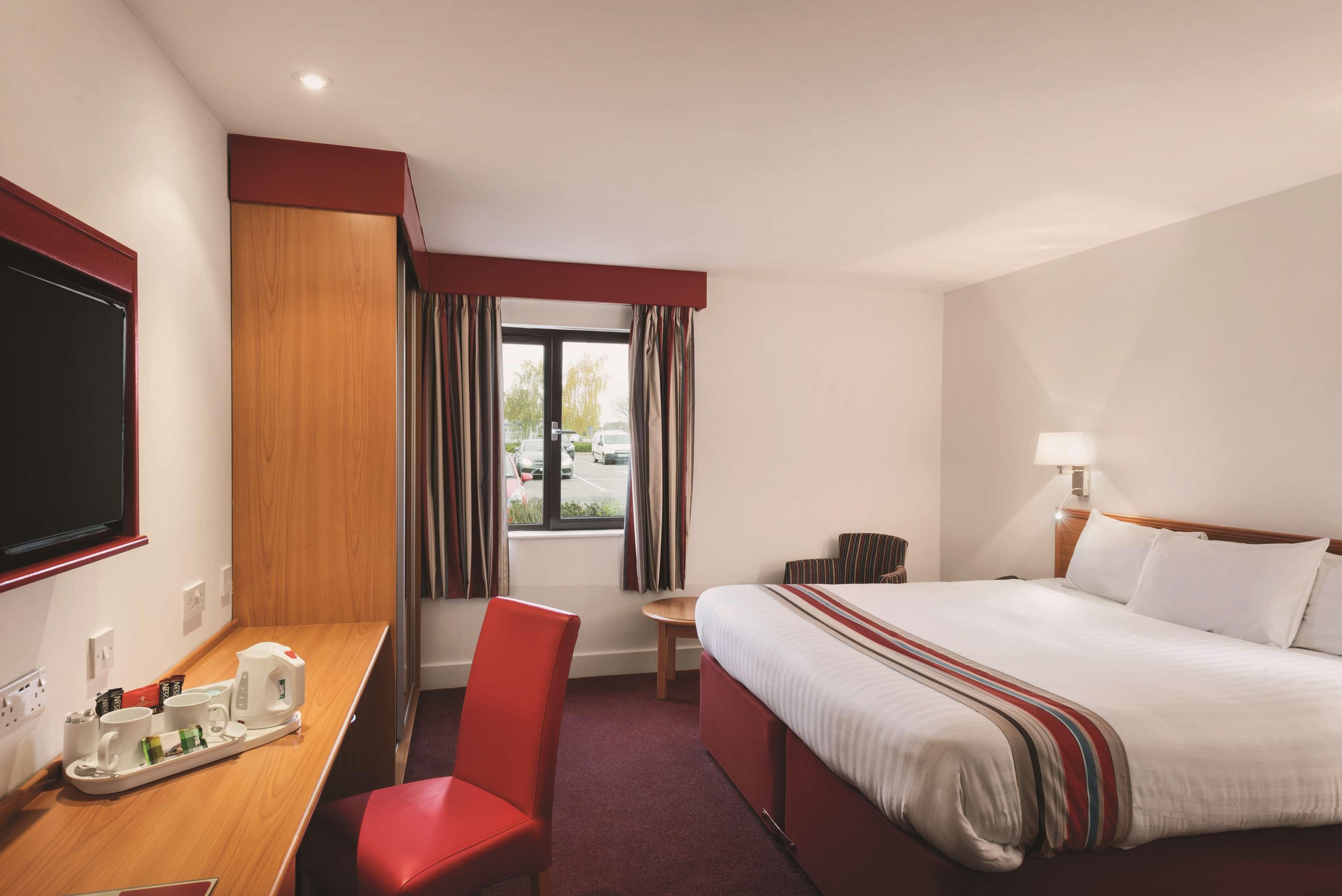Ramada By Wyndham Cambridge Hotel Fen Drayton