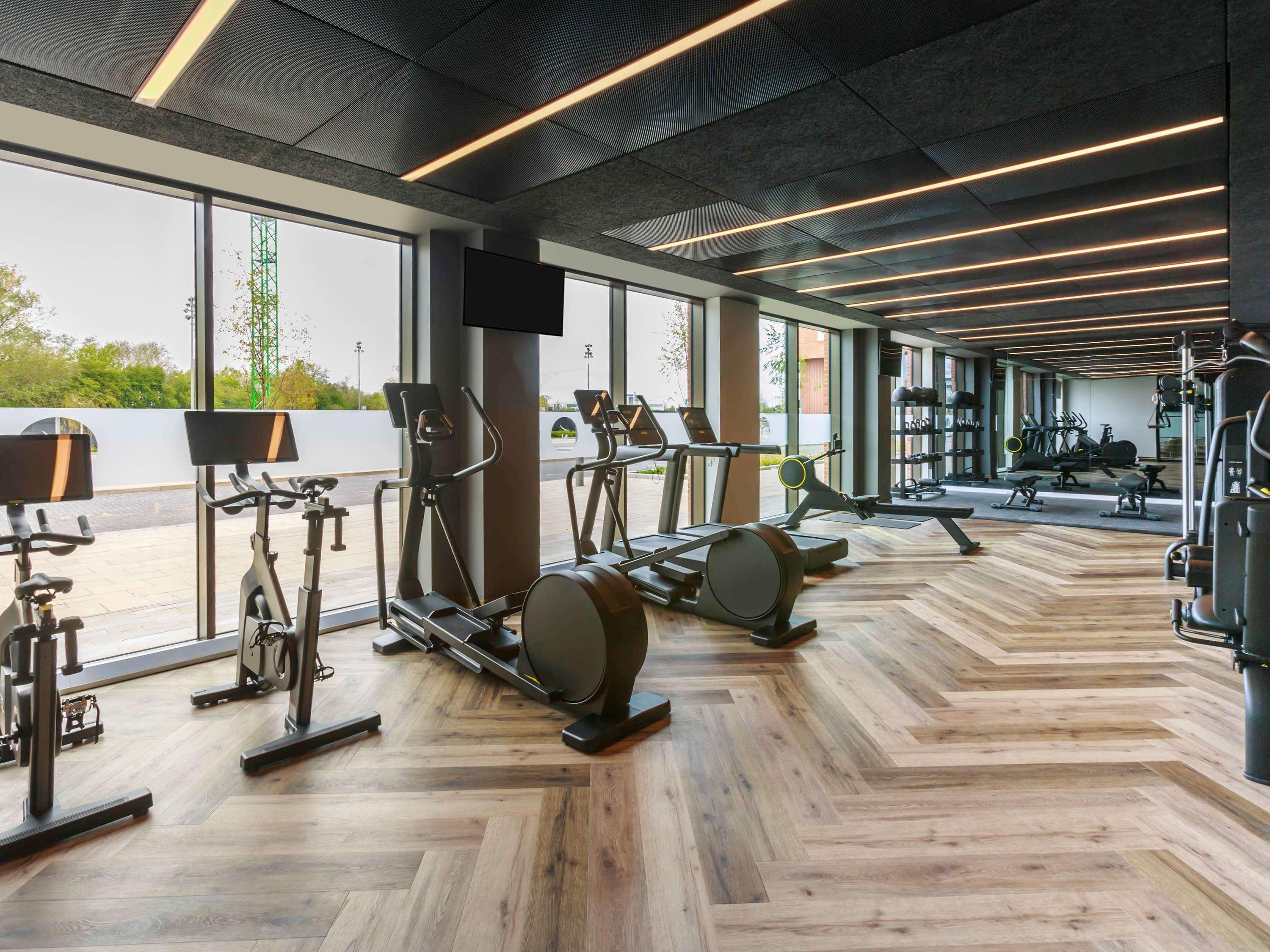 Novotel Cambridge North 4*