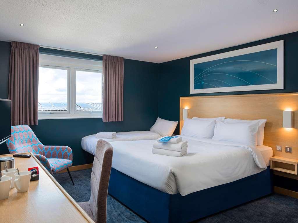 Travelodge Hotel 3*
