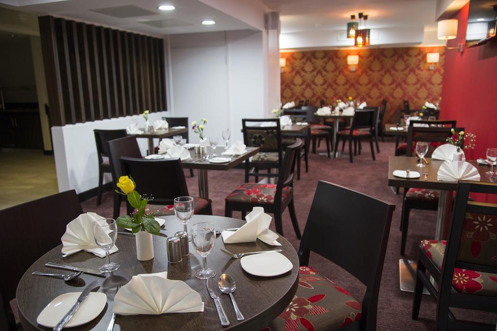 Ramada Cambridge
