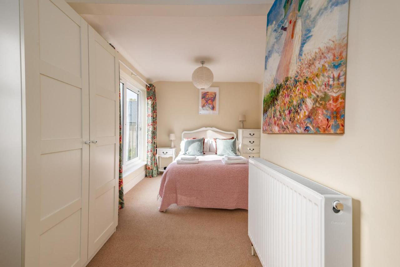 5 Bed House *
