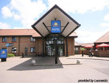 Ramada Cambridge 4*