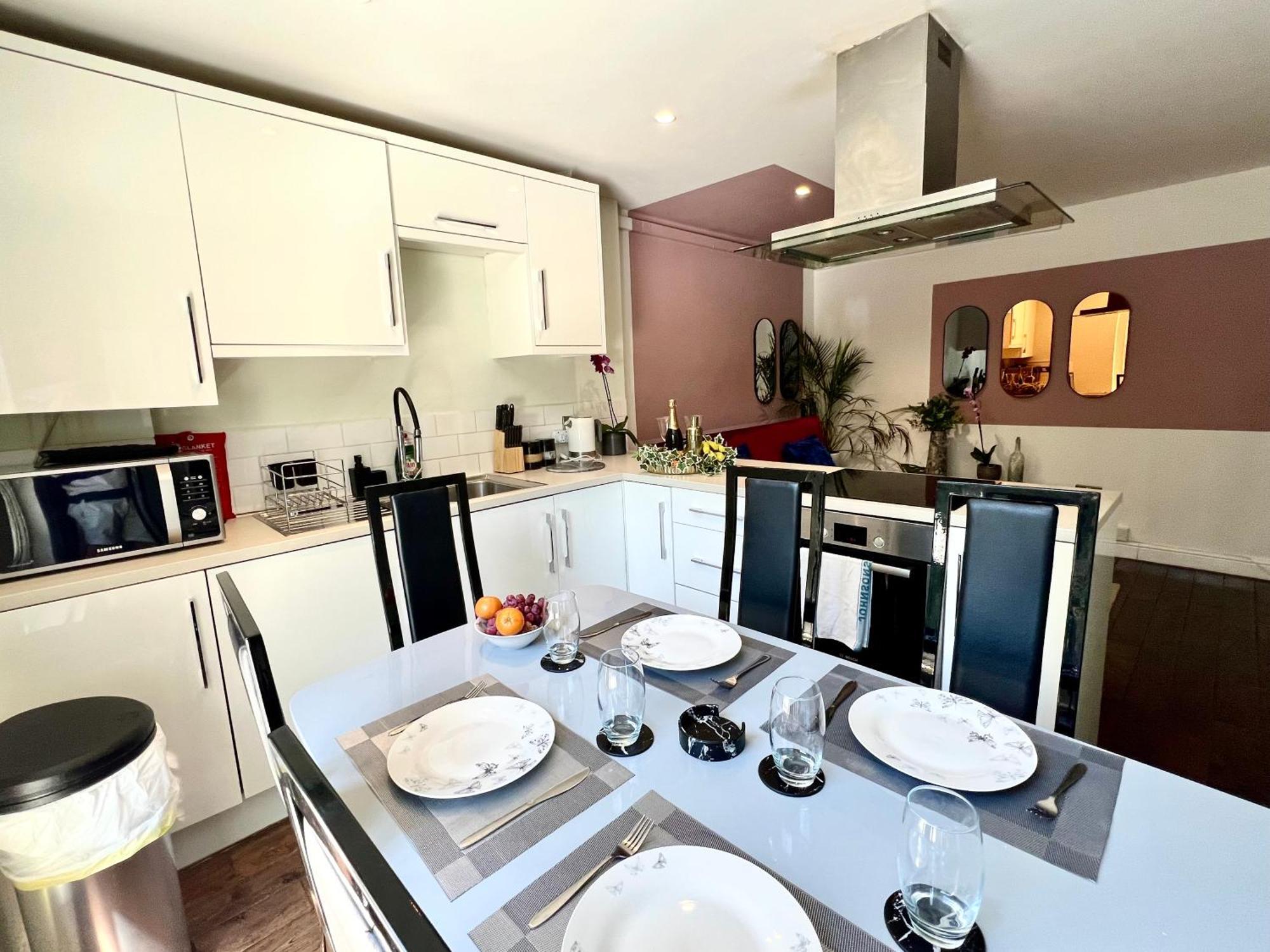 - 2br Super Flats In *