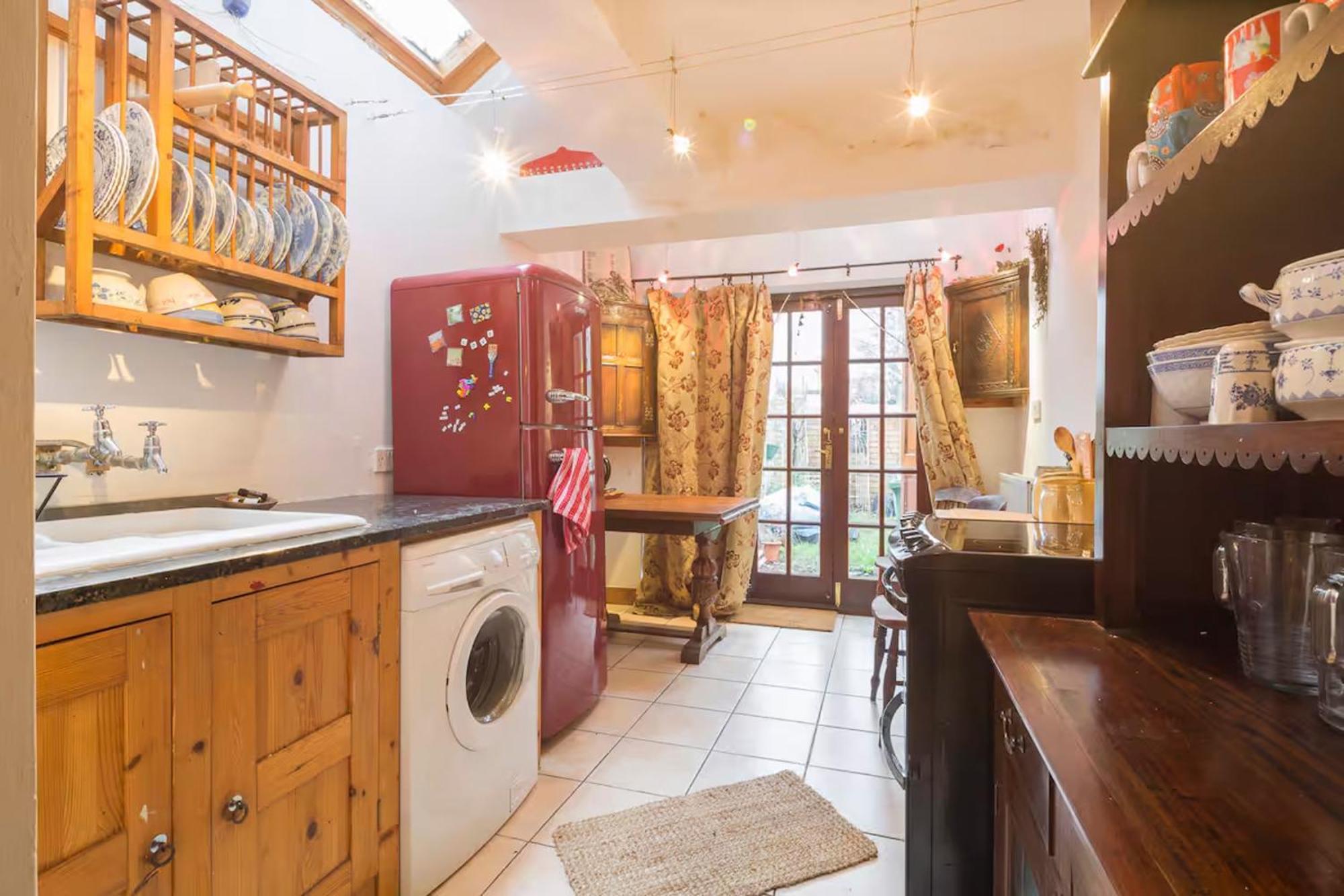 Charming Victorian Terraced House - Very - Homehost Holiday home *