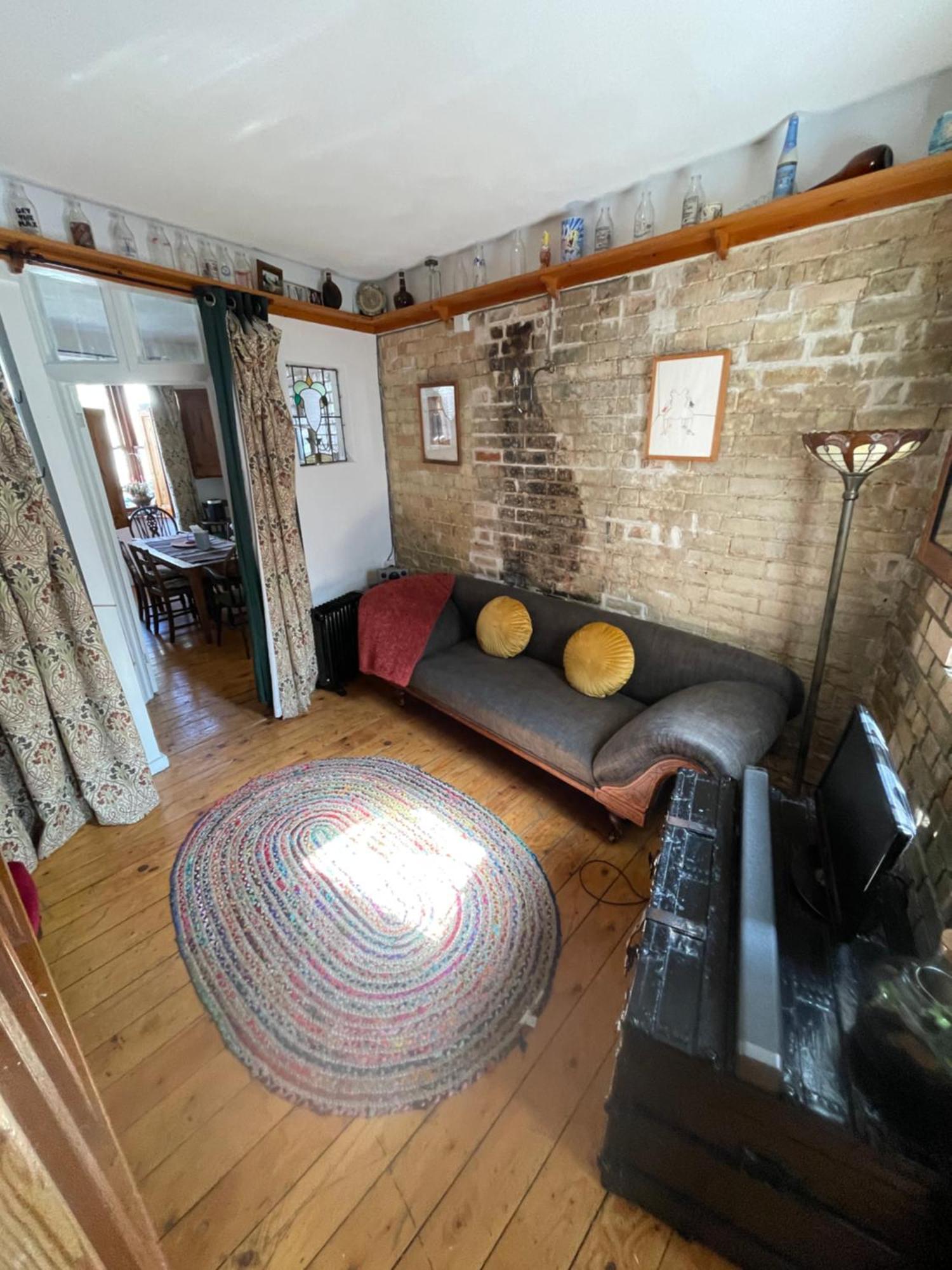 Charming Victorian Terraced House - Very - Homehost Holiday home Cambridge (Cambridgeshire)