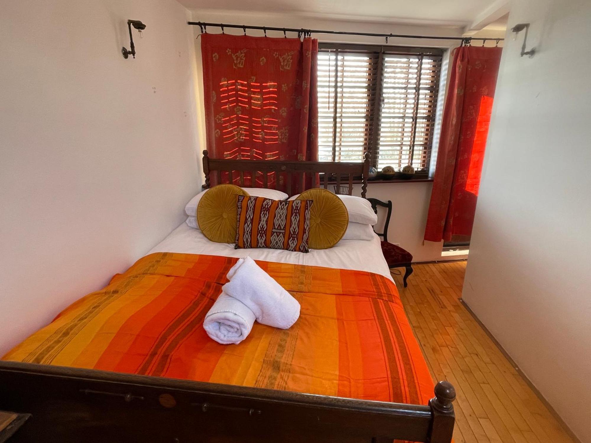 Holiday home Charming Victorian Terraced House - Very - Homehost *