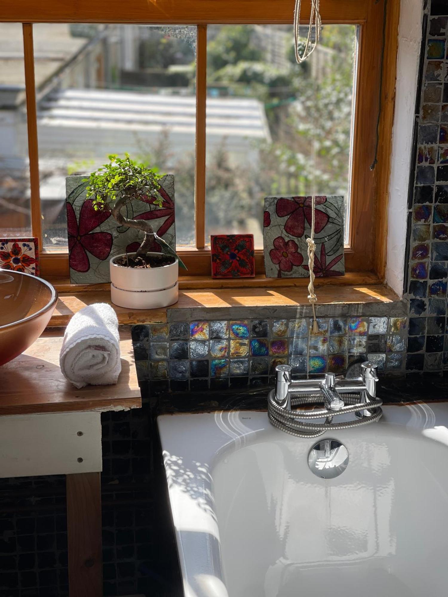 Charming Victorian Terraced House - Very - Homehost