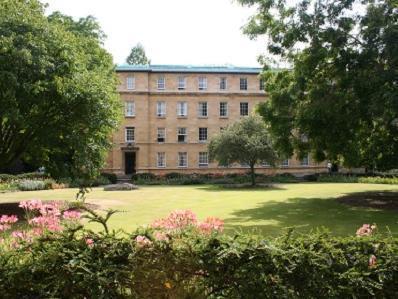 Hotel Christ's College 3*