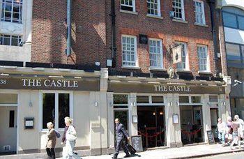 The Castle Bar Only Bed & Breakfast 2*