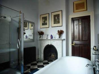 Anstey Hall Bed & Breakfast 4*