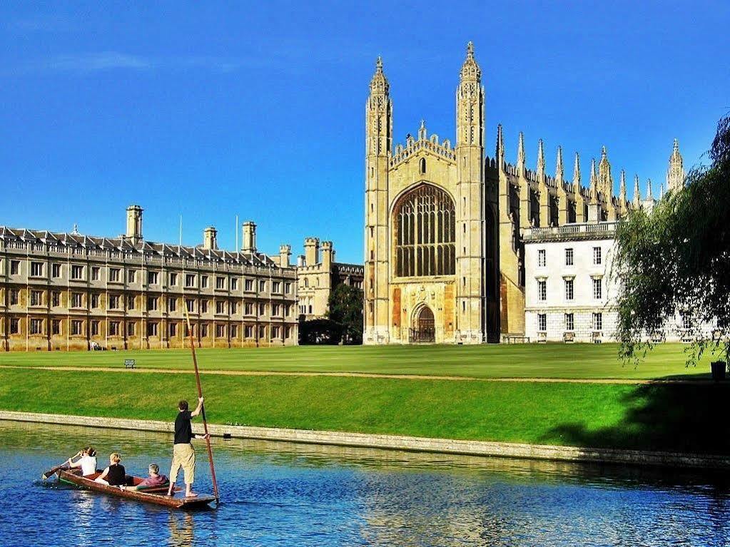 Apple Cambridge 4*