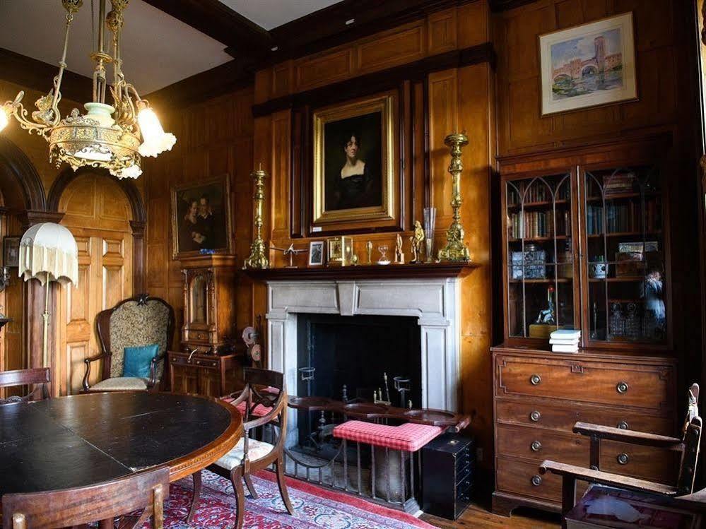 Bed & Breakfast Anstey Hall