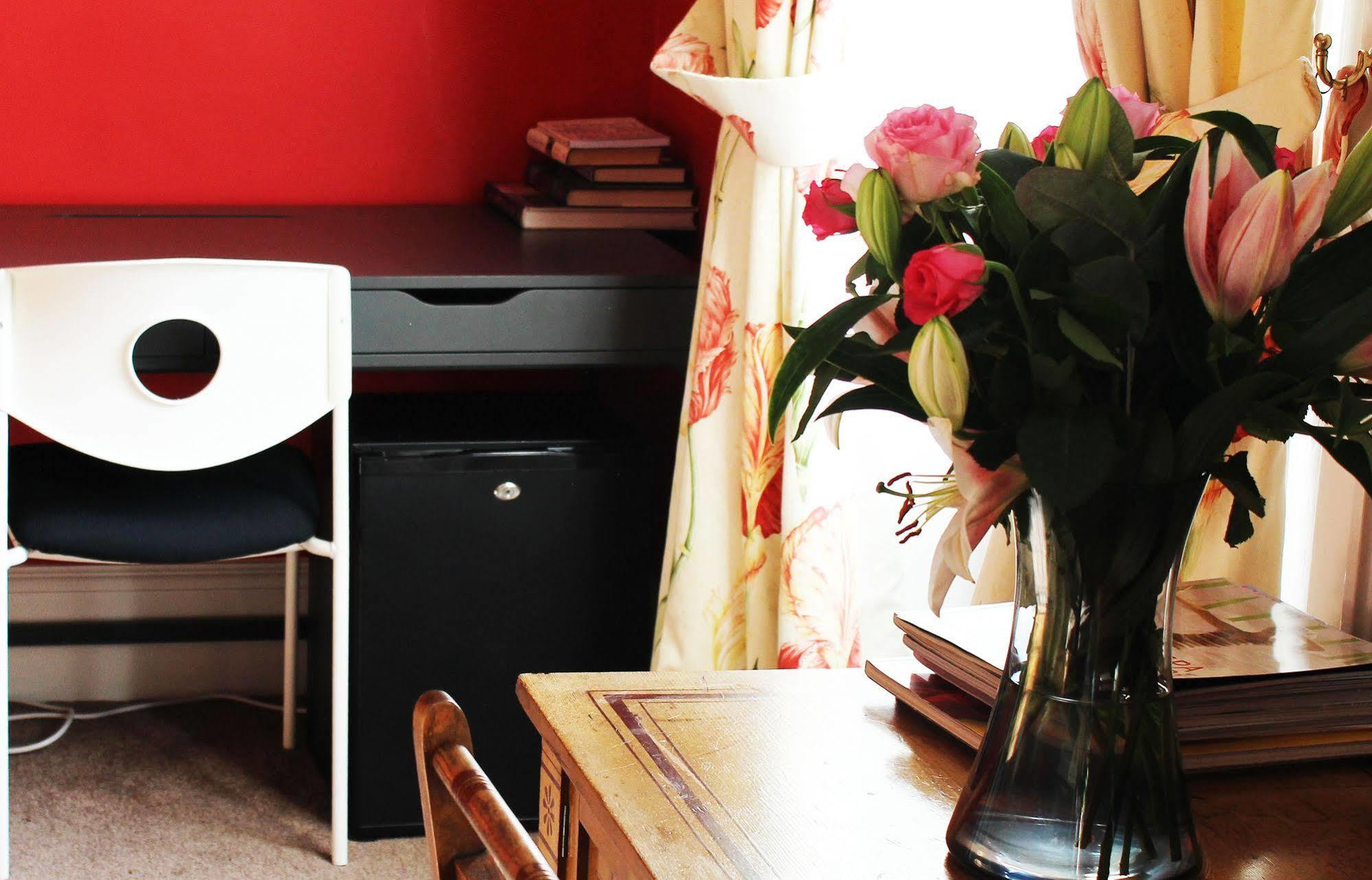Anstey Hall Bed & Breakfast 4*