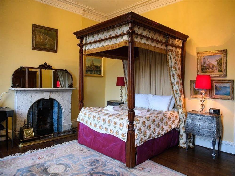 Anstey Hall Bed & Breakfast 4*