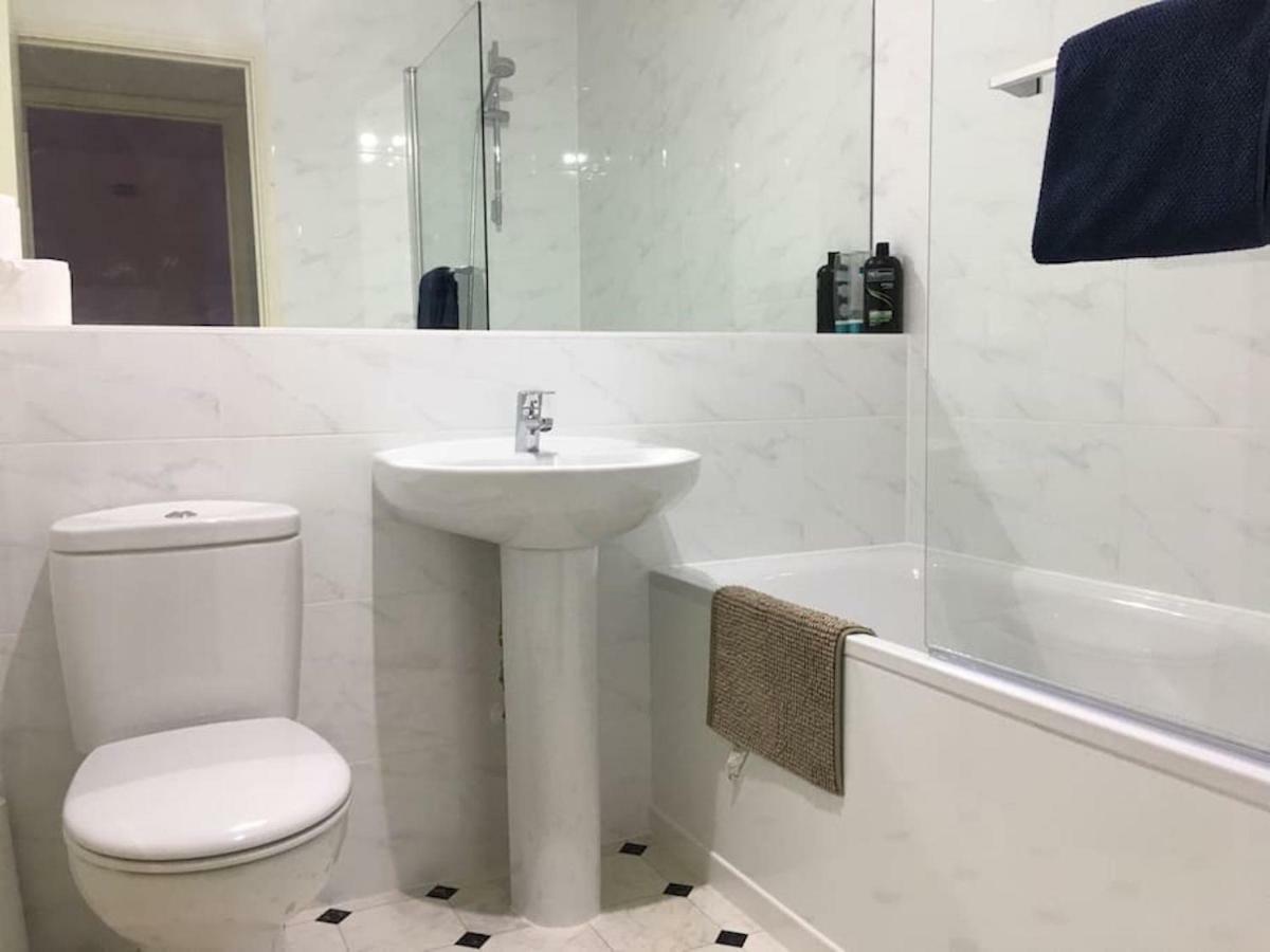 Super Flat For Up To 4 People * Cambridge (Cambridgeshire)