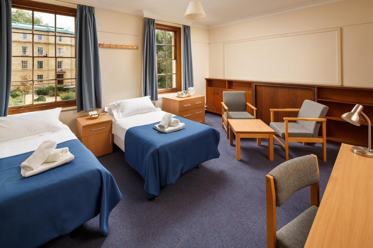 Hotel Christ's College 3*