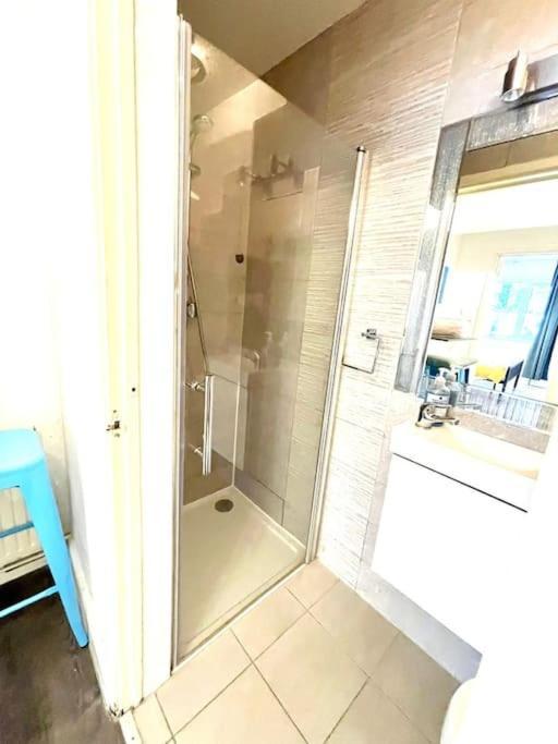 Holiday home Serene And Cozy 1-bedroom House With Parking *