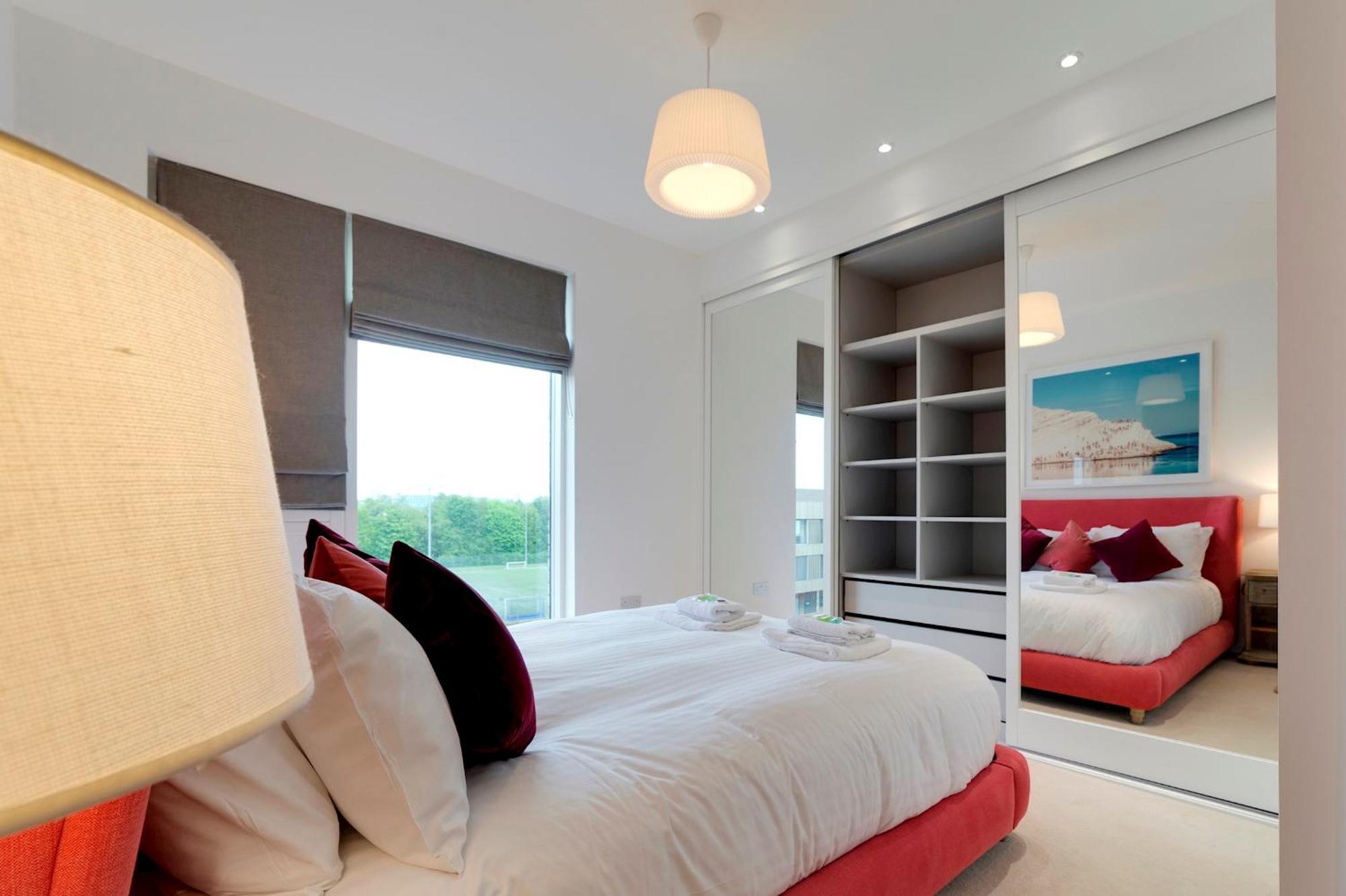Pass The Keys Stunning And Spacious Modern Flat - Own Car Park * Cambridge (Cambridgeshire)