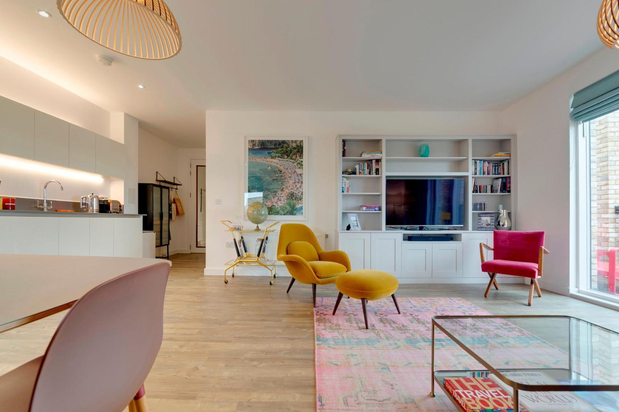 Pass The Keys Stunning And Spacious Modern Flat - Own Car Park